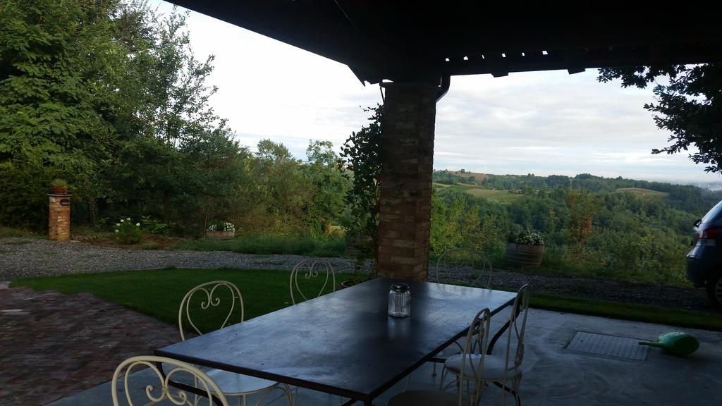 Cascina Rollone Villa Rocchetta Tanaro Exterior photo